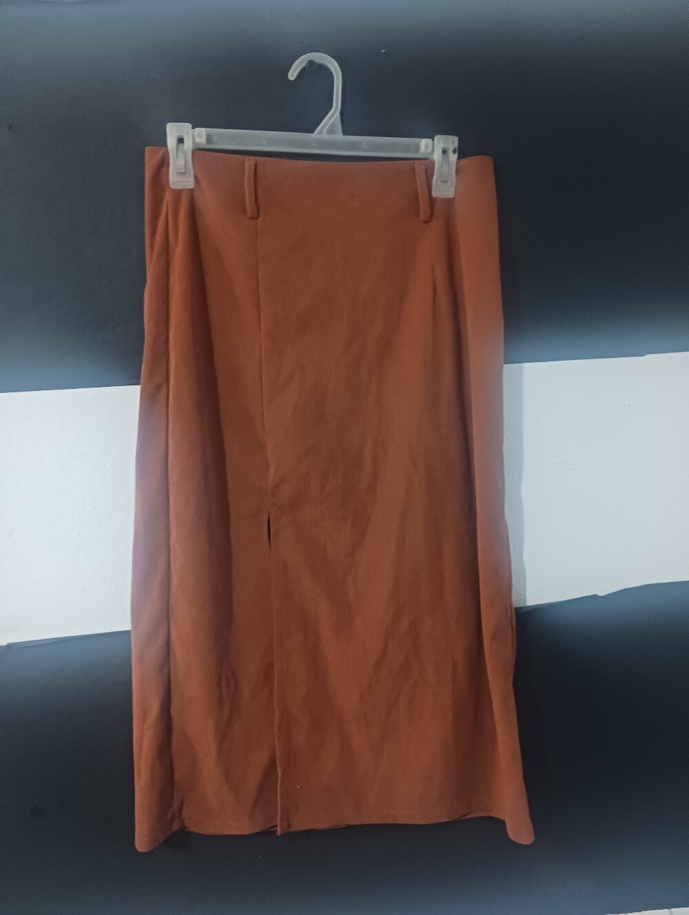 Women Camel Brown Belted Midi Slit Skirt - Picture 5 of 11